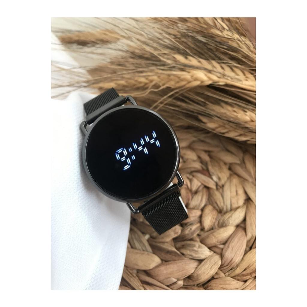 Damen-Armbanduhr mit Touchscreen und Magnetband