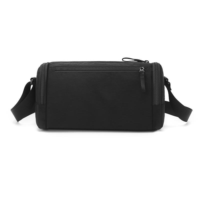 Minimalist Men's Crossbody Bag with Multiple Zipper Compartments for Urban Lifestyle