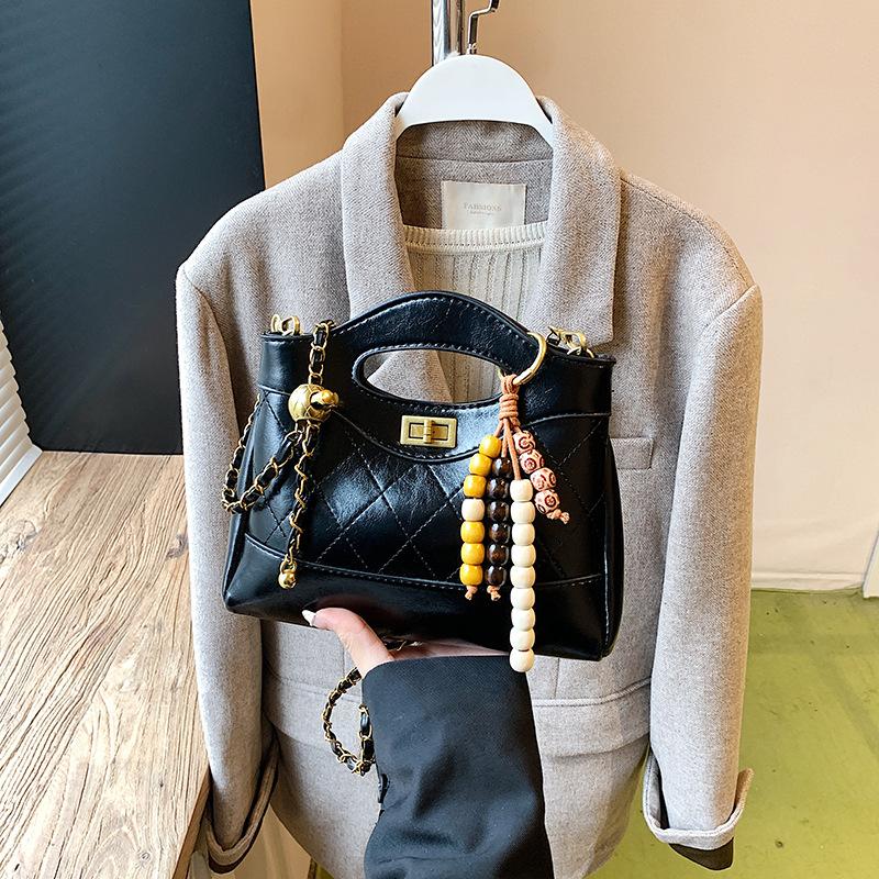 Rhombus embroidery thread small bag women's 2025 new fashion contrasting color versatile chain messenger bag super fire portable small bag