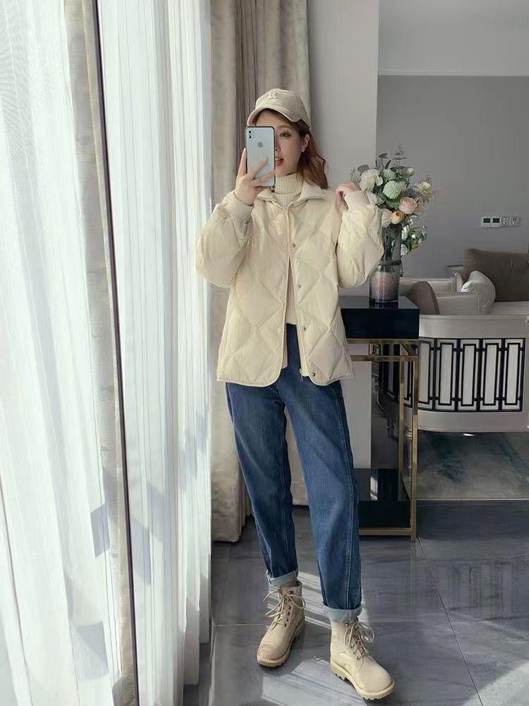 Malá patchworková prošívaná péřová bunda se stojáčkem - Lehká, Krátká, Volný střih, Silné prachové peří z bílé kachny, Směs spandexu na zimu