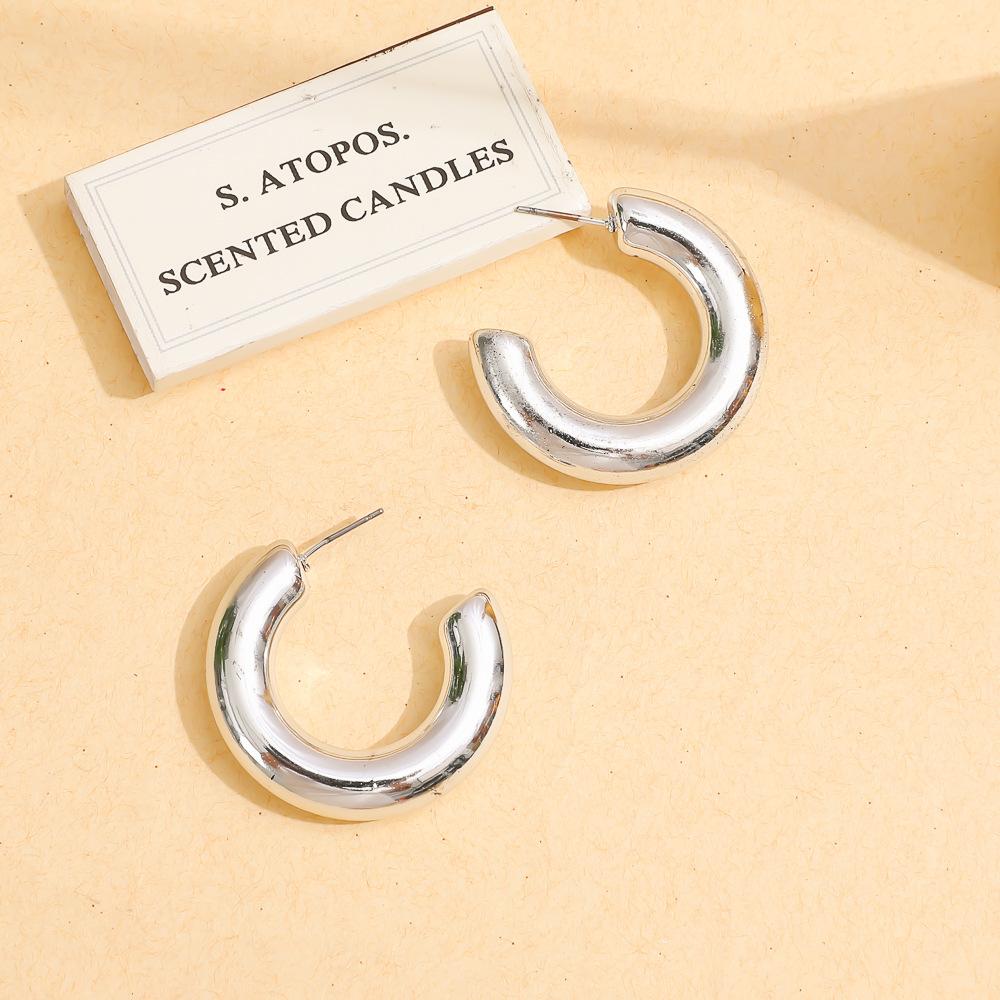European and American Acrylic Gold-plated Stud Earrings Jewelry Personalized Fashion High Sense Gold Creative Circle Set