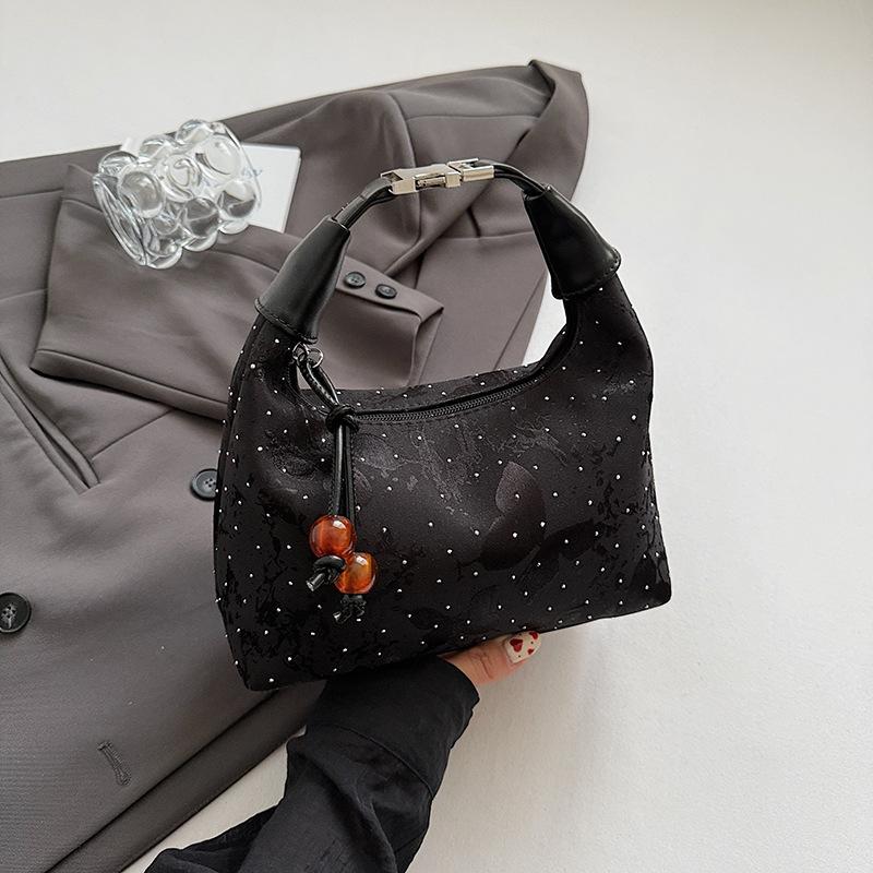 

Ручная сумка через плечо женская весенне-летняя новая сумка-пельмень высококлассная деловая сумка-мессенджер чёрный