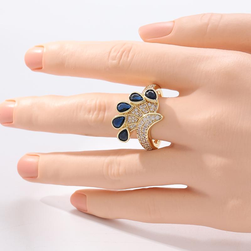 Gorgeous Micro Pave White Blue CZ Women's Ring Aesthetic Gold Color Water Droplet Daily Wear Party Jewelry Anniversary Gift