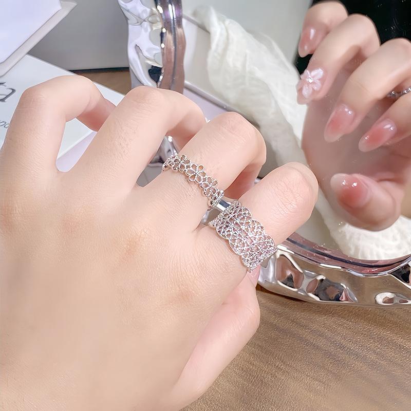 Heavy Industry Lace Pattern Small Flower Inlaid Zir*****Pen Ring Stacked With Niche Design Light Luxury High-End Personalized Ring