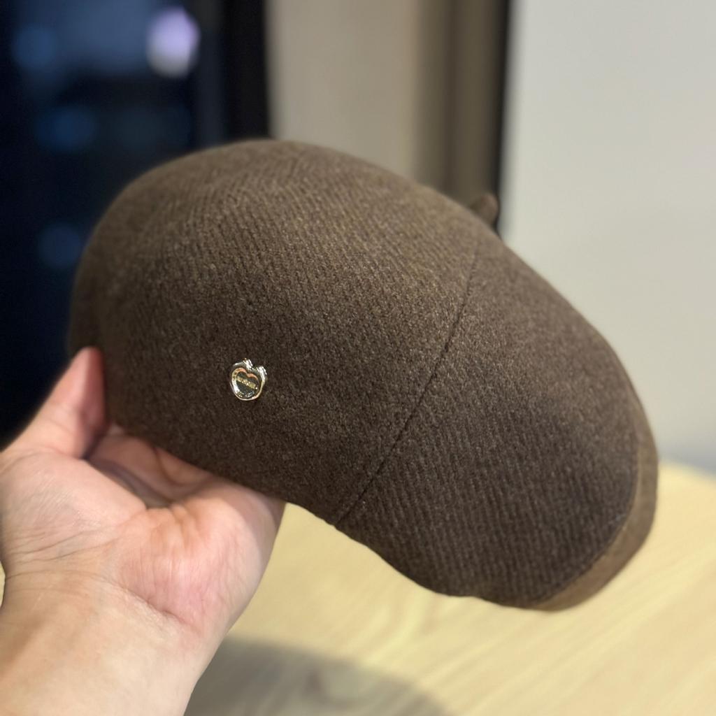 Autumn Woolen Beret Women's Face Revealing Small Versatile Casual Painter Hat Retro British Style Newsboy Hat