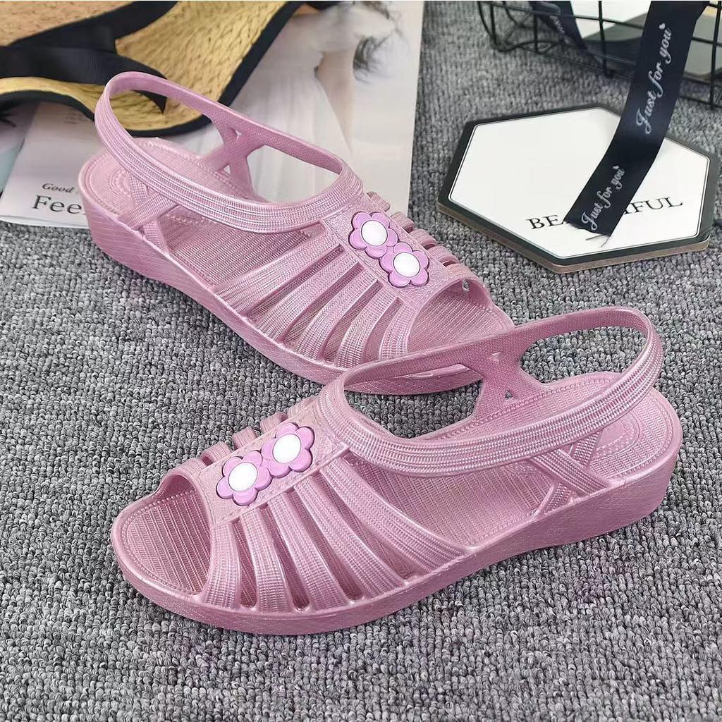 Summer New Sandals for Women Fashionable Outerwear Slope Heel Anti Slip Middle Aged and Elderly People Cold Slippers