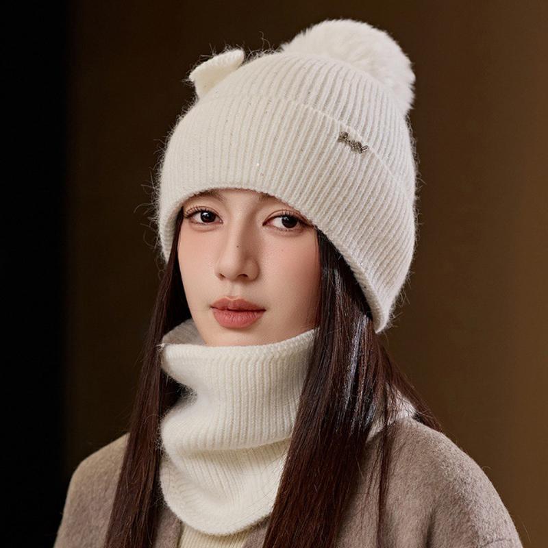 Вязаная шапка из кроличьей шерсти — фото 10