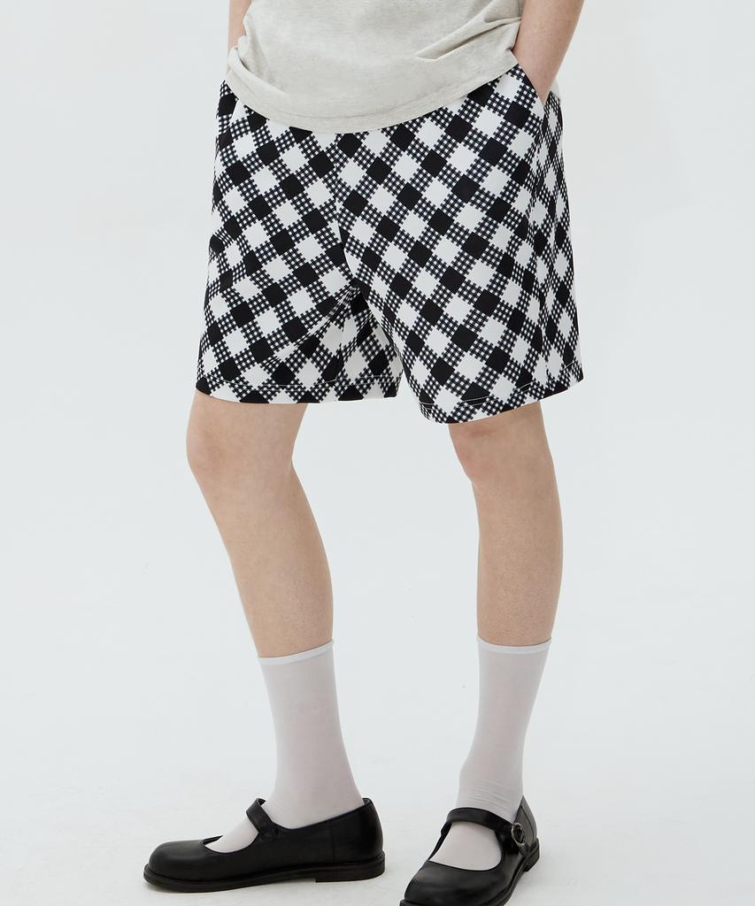 MATCHGLOBE Diamond Banding Shorts (Black)
