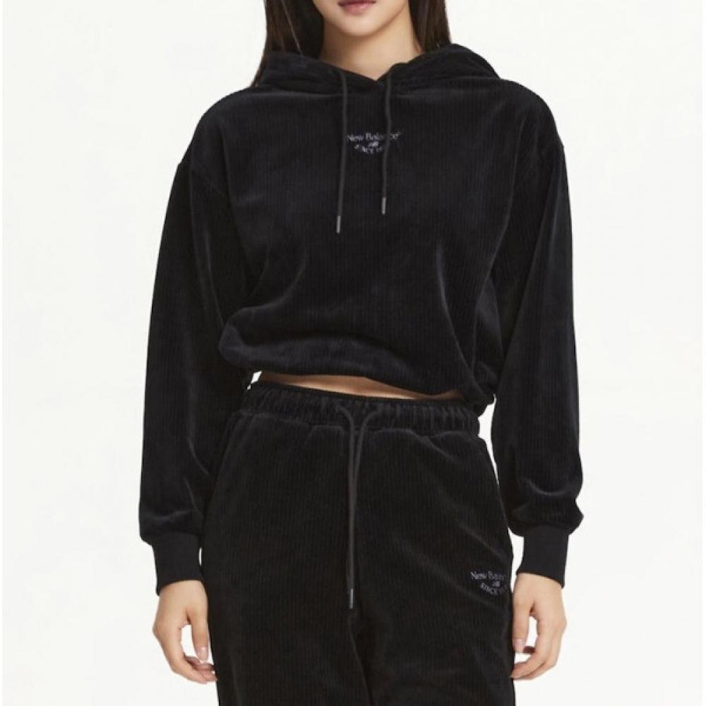 

NeW Balance Velour Ribbed Semi Crop Hoodie Semi Over W B1 nbn0e4W9 1.NBN0E4W922 19/S
