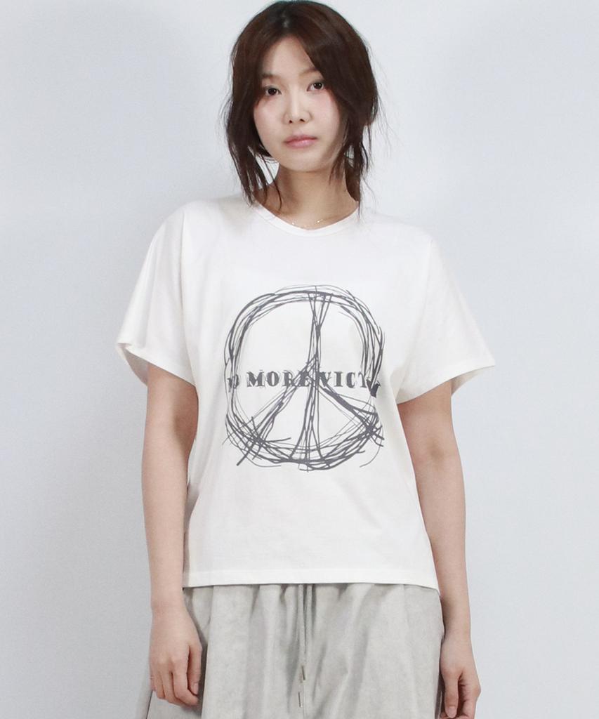 Deumakeu Piece Graphic Standard Fit French Short-Sleeved White