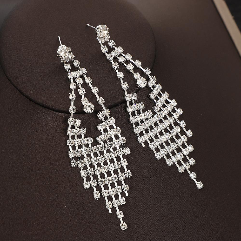 Exquisite Temperament Earrings Jewelry Diamond Fringed Women S Earrings Light Luxury Earrings High-End Versatile Bridal Earrings