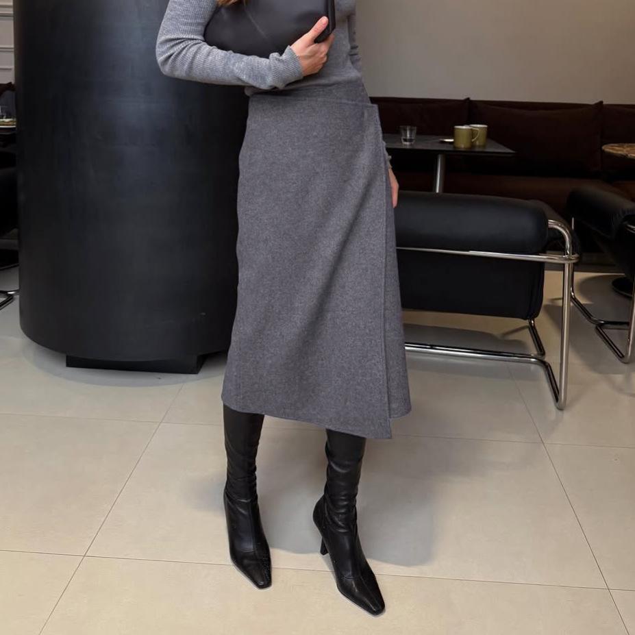 2026 autumn and winter flower gray high-waisted skirt women's niche irregular split fork medium and long commuter temperament a-word skirt