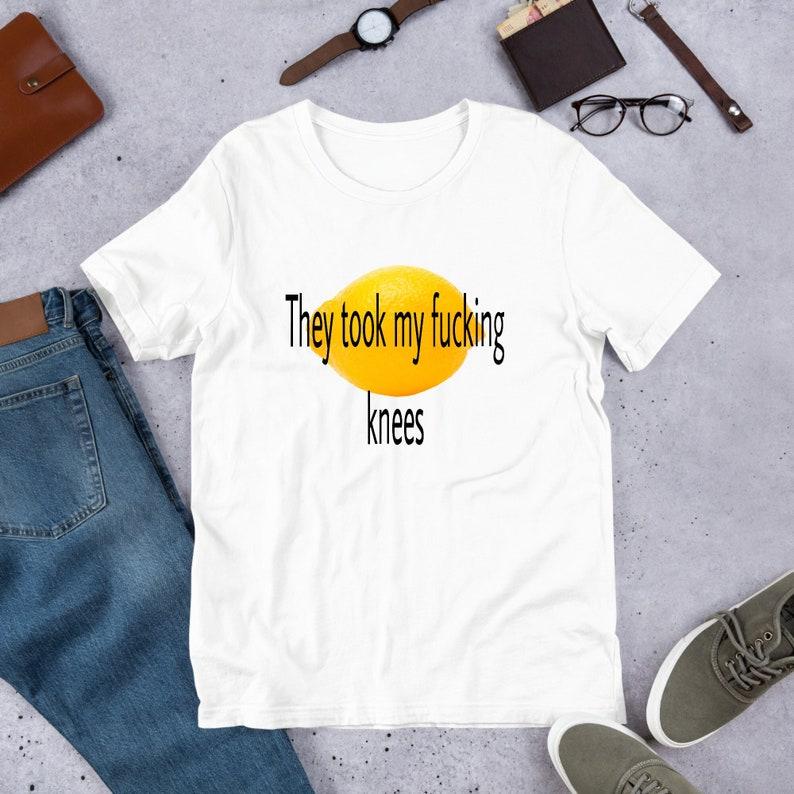 

230 Gsm 100% Cotton They Took My Knees Lemon Funny Meme Shirt Weirdcore Clothing Oddly Specific Tee Unhinged Design Cursed Surreal Meme XXS белый