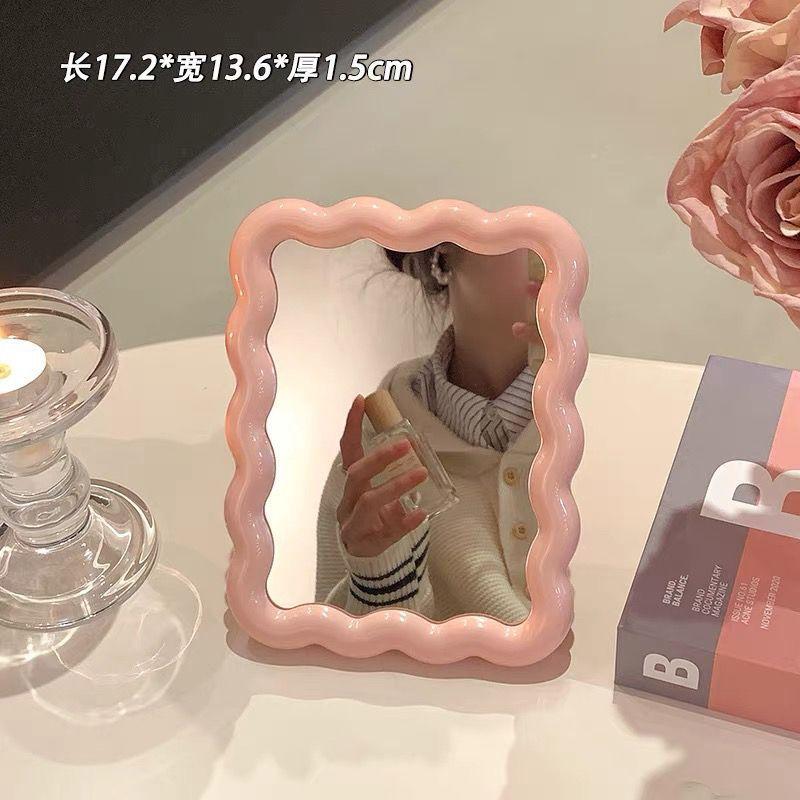 Niedliche Make-up-Creme Wellendesign Büro/Wandmalerei Studentenwohnheimzimmer Dekoration Reise-Make-up-Zubehör Mini-Spiegel Praktisch