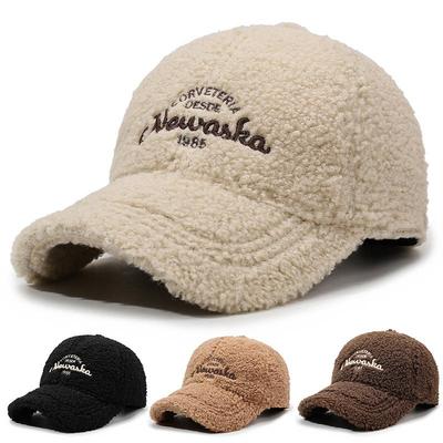 Herbst und Winter Neue Thermomütze Damen Gestickte Buchstaben Zeigen Das Gesicht Klein Mode Lässig Lammwolle Baseballkappe