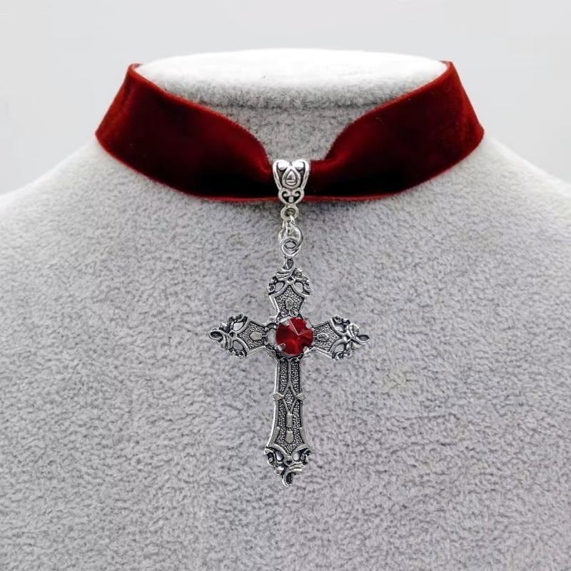 

Gothic Sliver Color Relief Pattern Rhinestone Cross Pendant Red Black Velvet Choker Necklace for Women Hallowmas Jewelry Gifts