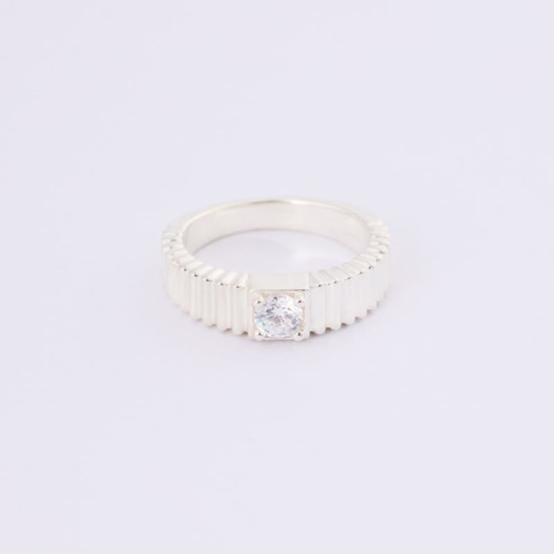 COLLECT SYNERGY vintage topaz band ring