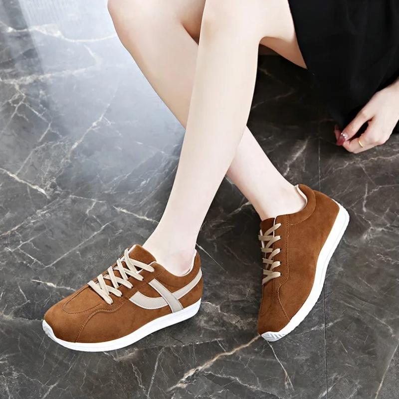 Soft Leather Fashionable Casual Lightweight Women's Sneakers Spring Autumn Thick Bottom Flat Shoes Sport Shoes Sneakers