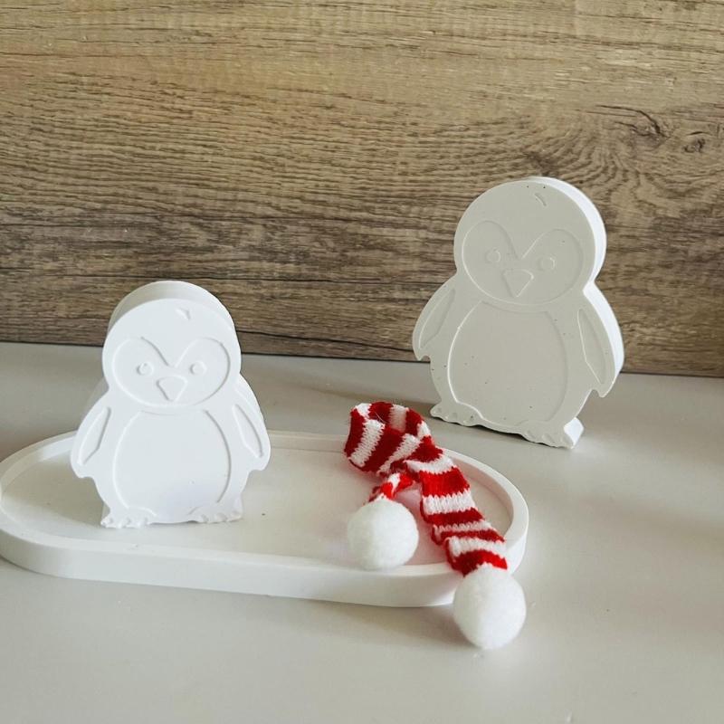 Creative Penguins Sturdy Silicone Mould for Candle and Soap Making Reusable Craft Ornament for Home Decoration