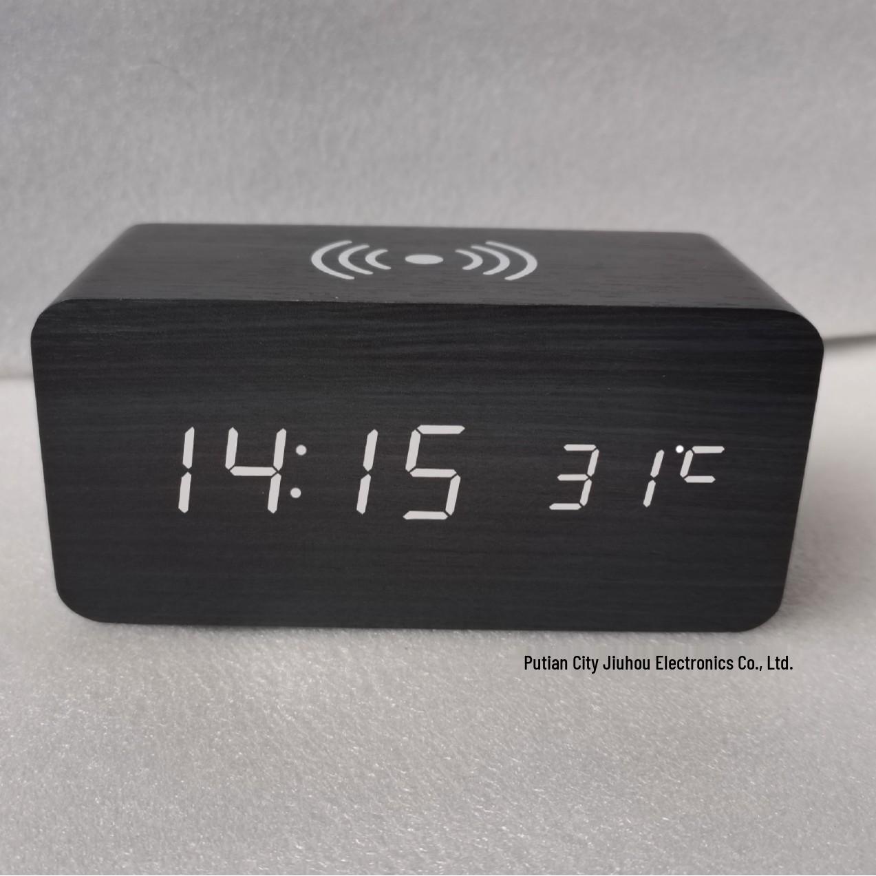 Smart LED Wooden Alarm Clock with Wireless Charging and Voice Activation Brown Wood зеленый свет