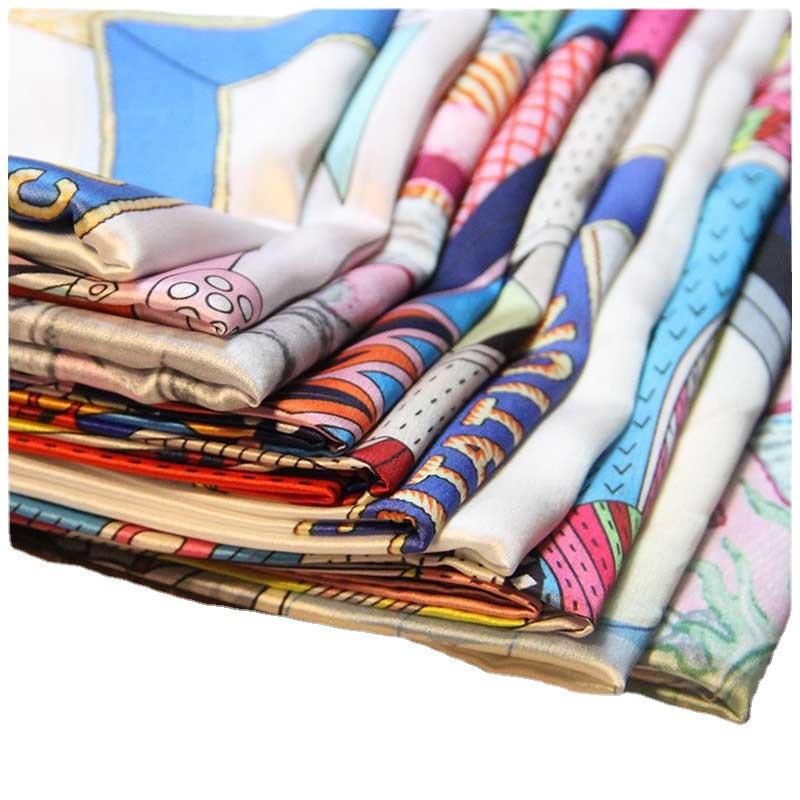 Japan and Korea Fashion Simulation Silk Scarf New Silk Satin Digital Printing Silk Scarf Large Square Scarf Silk Scarf, Women's Spring Silk Scarf
