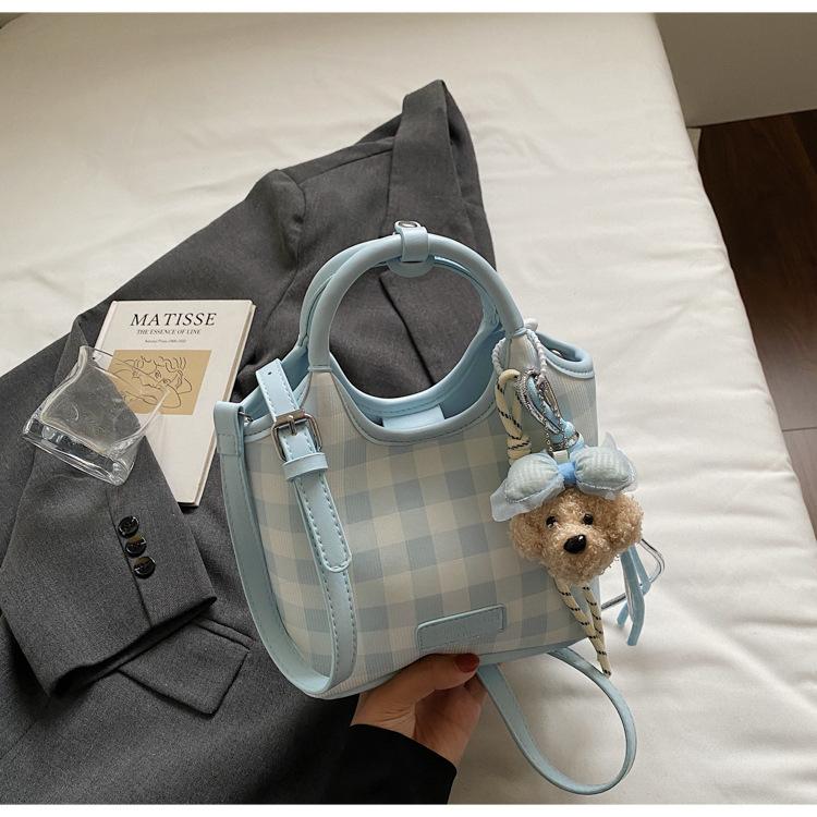 2025 New Fashion Versatile Shoulder Crossbody Bag Premium Underarm Temperament Plaid Hand Bag Bucket Bag