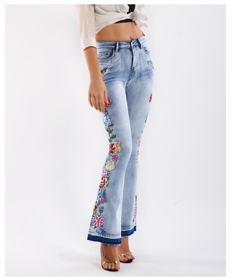 Women's Plus Size 3D Embroidered Flare Jeans