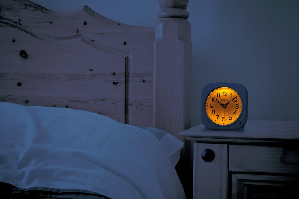 Seiko Clock Alarm Clock Table Clock Automatic Lighting Analog Visible At Night White Pearl 115 X 115 X 79mm KR519W