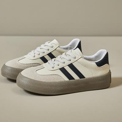 Neue Schuhe für Damen Leder Freizeitschuhe Mädchen Gestreifte flache Skateboard-Schuhe Mode Schnür-Sneaker