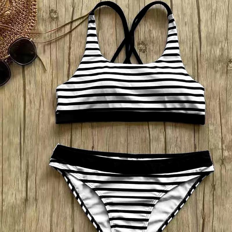

Новый купальник, женский однотонный купальник в полоску с разрезом на бретелях, сексуальный купальник бикини с несколькими стрингами и крестиком M разноцветный