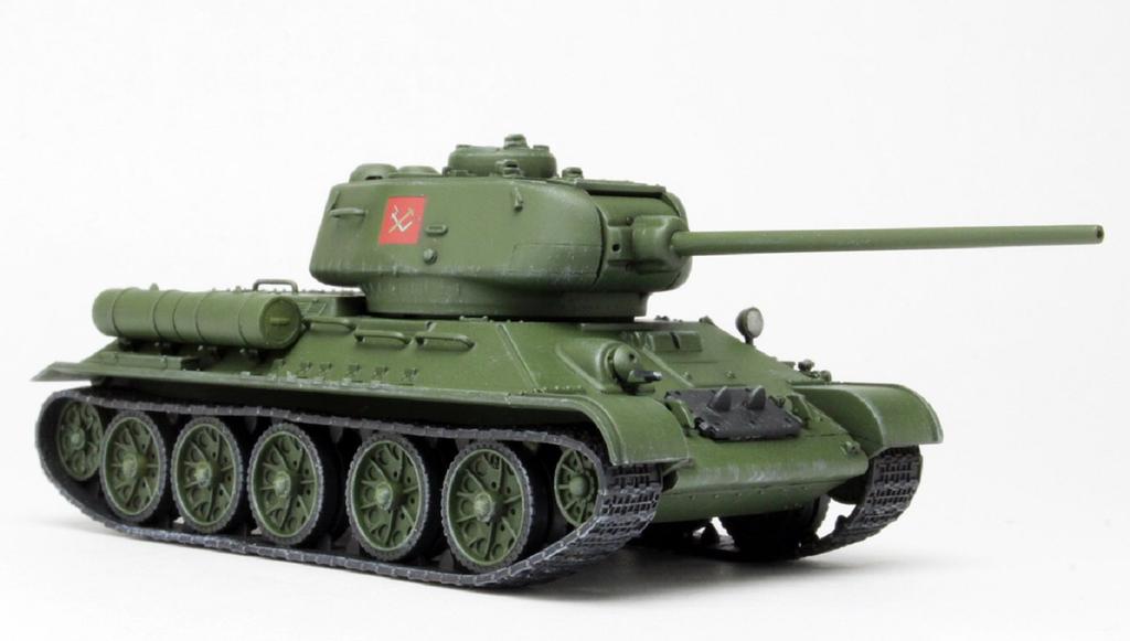 Dragon Girls & Panzer Movie 1/72 T-34/85 Pravda High School Plastic Model GP72-11