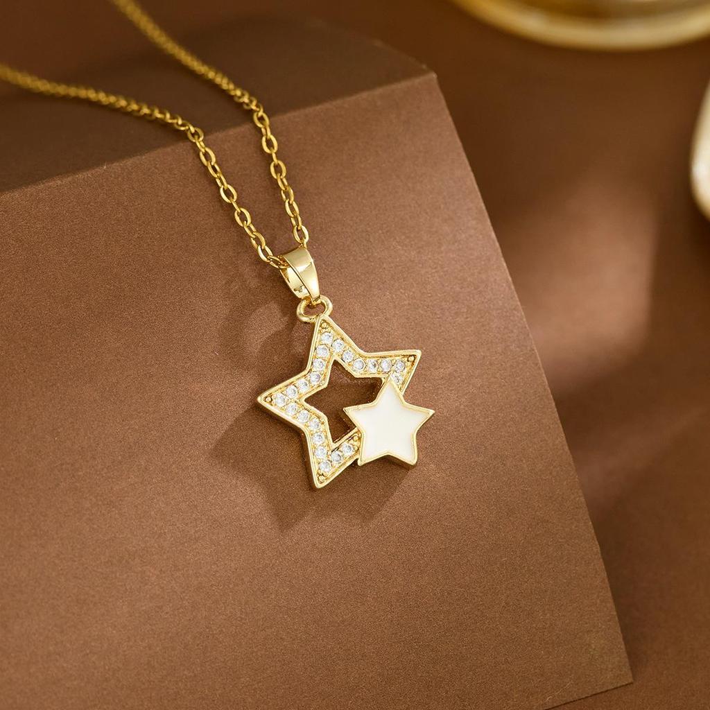 Exquisite Clavicle Chain: Women's Zircon Pentagram Pendant Necklace, Stainless Steel Jewelry, European & American Trend.