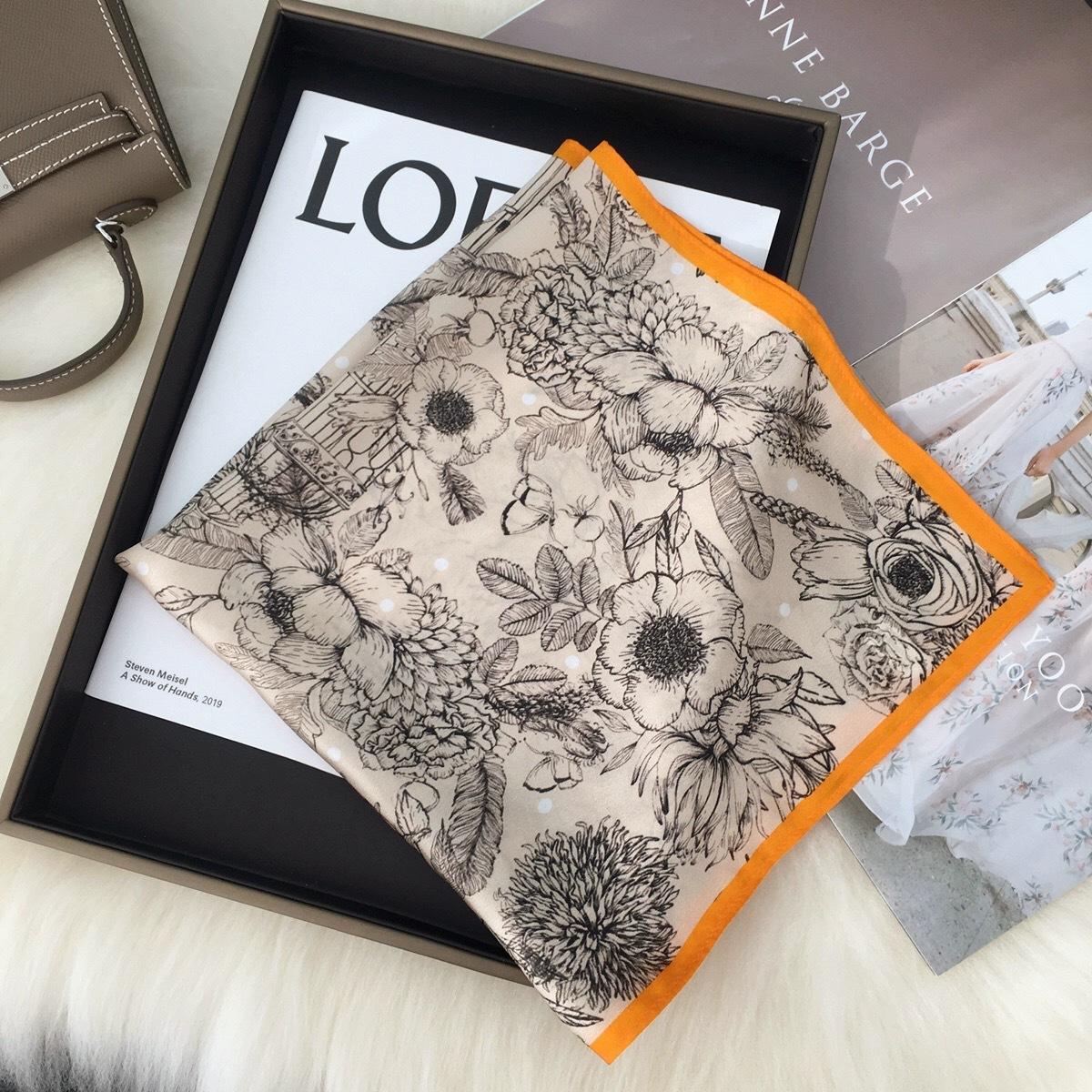 

1pcs 70cm Sketch Floral Silk Scarf for Women Imitation Silk Elegant and Versatile Headwear Bag Decoration Clothing Square Scarf помаранчевий