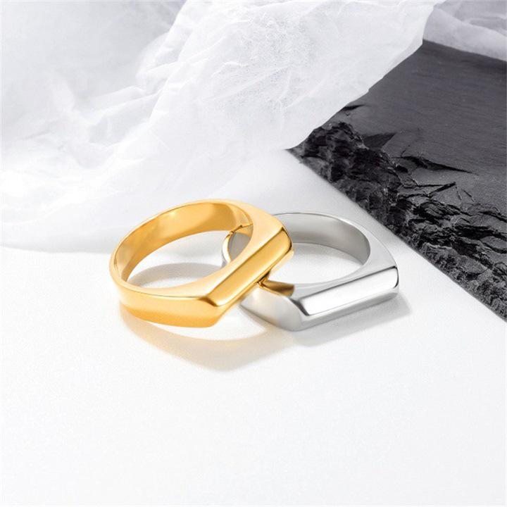 eManco 18K Gold Stainless Steel Ring - Smooth Punk Hip Hop Style for Men & Women