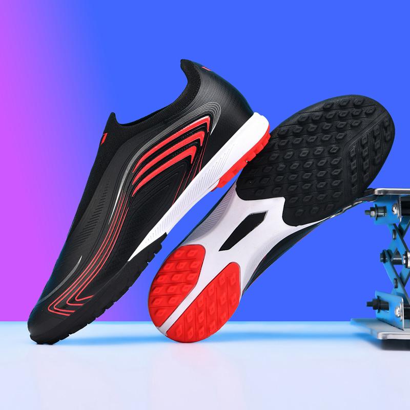 New Men Football Boots TF/FG Professional High-quality Soccer Shoes Women Unisex Futsal Ultralight Cleats Sneakers