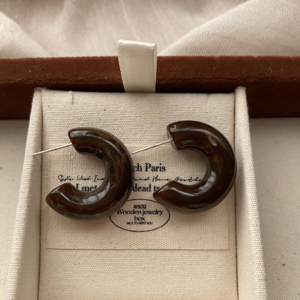 Simple Semicircular Earrings, Earrings, Retro Resin, Personalized Niche, Unique Design, High-End Earrings, Light Luxury