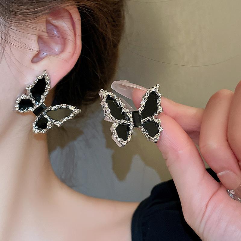 Black retro flower butterfly earrings temperament high-end stud earrings fashion niche versatile light luxury earrings