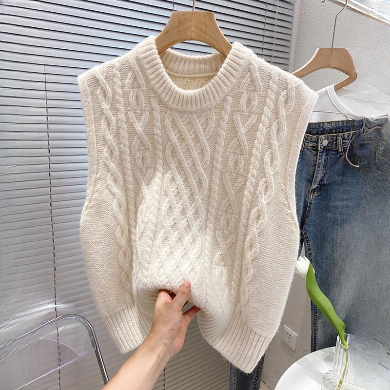 Vintage Cable Knit Sleeveless Sweater Women Korean Loose Layering Round Neck Vest Top
