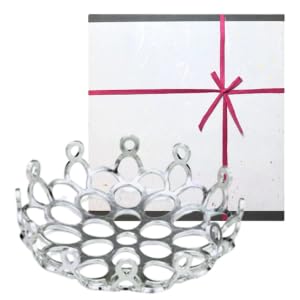 

[Nousaku Red Cotton Ribbon Wrapped in Washi Paper] KAGO - Lotus, 11cm Diameter, Tin Basket Lotus