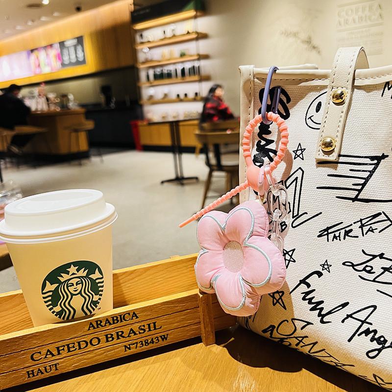 Entzückender Ins-Style Roter Blumen Schlüsselanhänger Besticktes Florales Stoff Schlüsselzubehör