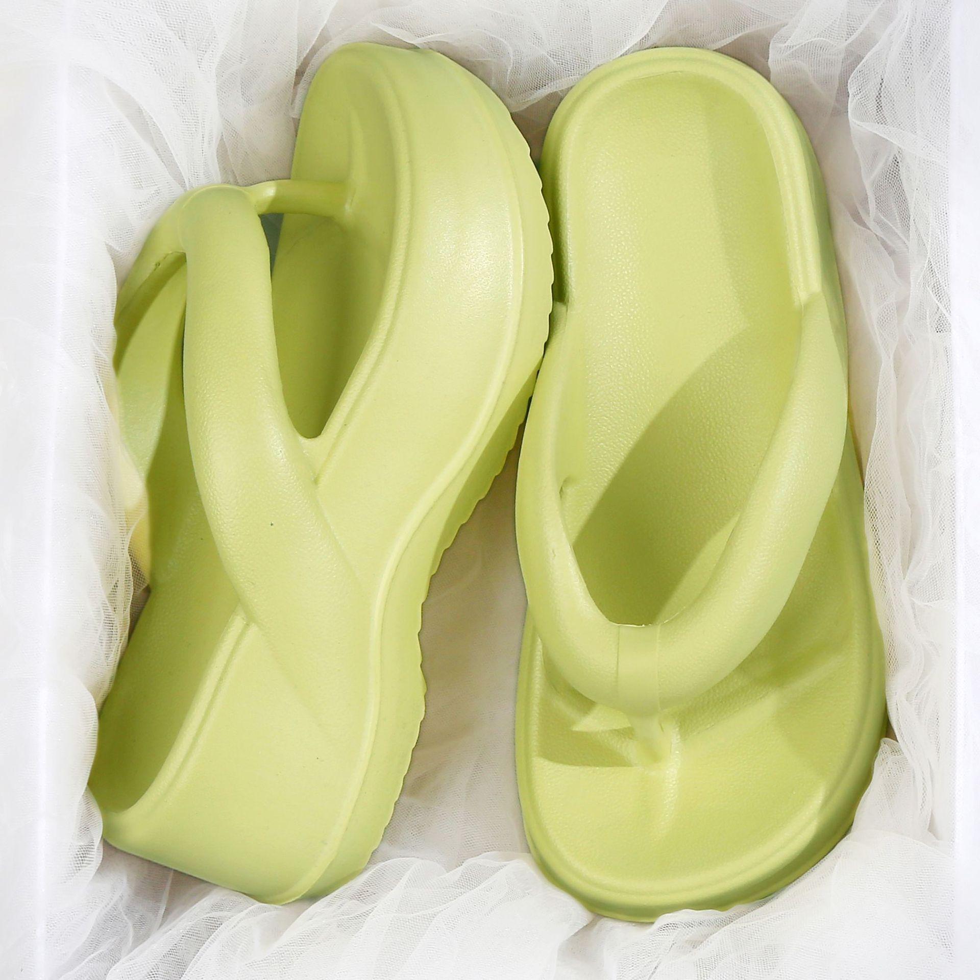 

Women s thick-soled slippers spring and summer new outdoor fashion beach seaside stepping on shit corner muffin shoes 39-40