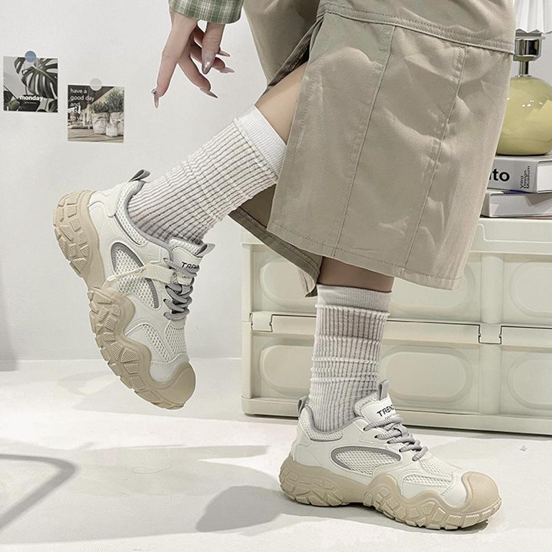 Sports Shoes For Women Non Slip Lightweight Running Shoes Breathable Mesh Outdoor Hiking Walking Shoes Versatile Soft Soled