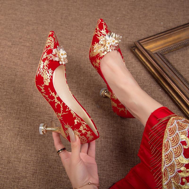Wedding shoes women's new bridal shoes pointed head shallow mouth Xiuhe shoes bridesmaid dress shoes thick heel wedding shoes