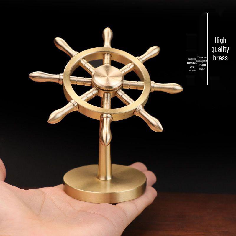 Messing-Steuerrad-Schreibtischornament für den Steuermann - reibungslose Fahrt Dekompression Drehendes Ruder