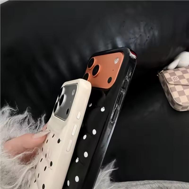Korean fashion down jacket with black and white polka dots suitable for iPhone 17 17 Pro 17Promax 16 15 14 13 Promax back cover
