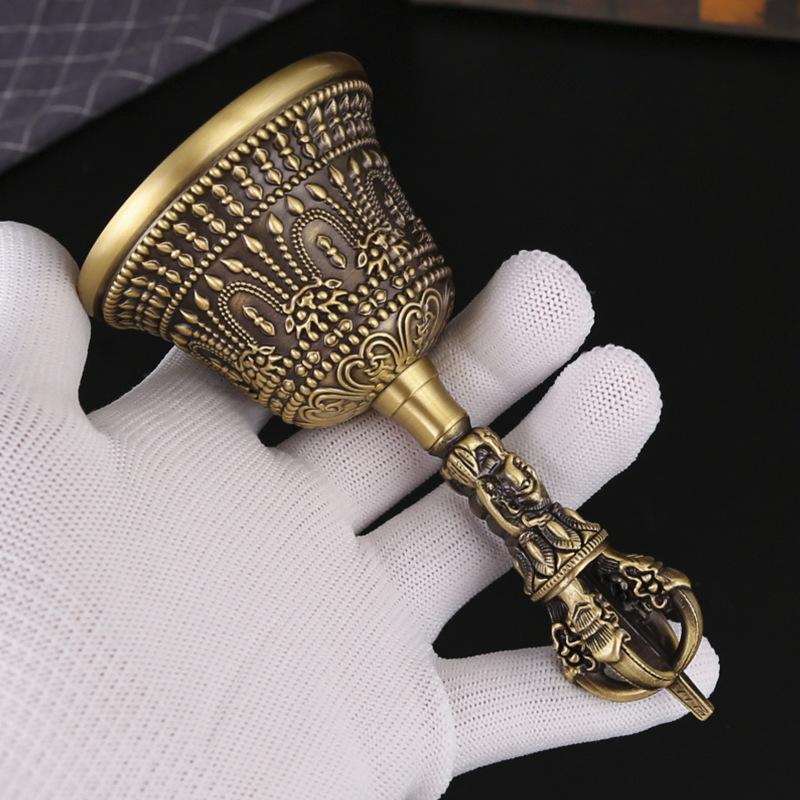 Carved rattle Copper bell with handle Hand rattling bell ornament School class Home desktop decoration Brass bell