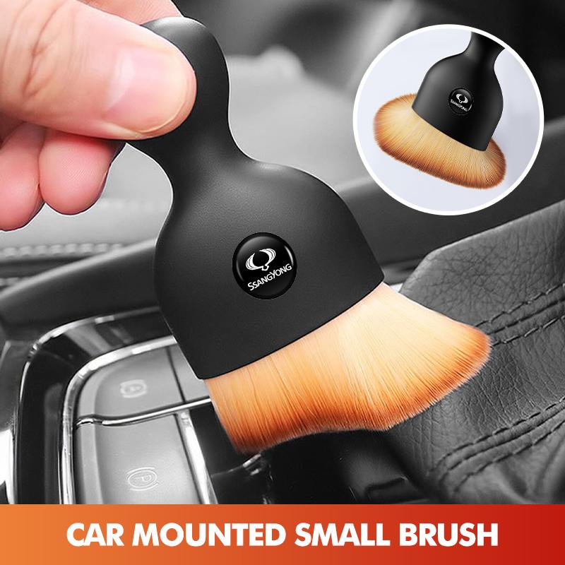 Car Clean Tool Center Console Dust Remover Brush Accessories For SsangYong Actyon Korando Rexton Kyron Rodius Tivoli WS1AF
