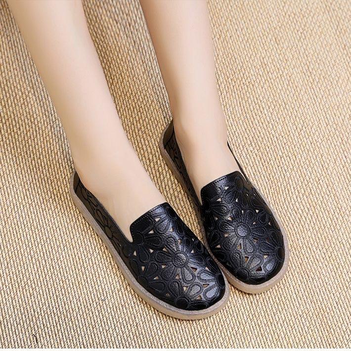 Nurse shoes summer breathable soft sole 2025 new mother soft sole maternity shoes Mori single shoes women's breathable hole shoes