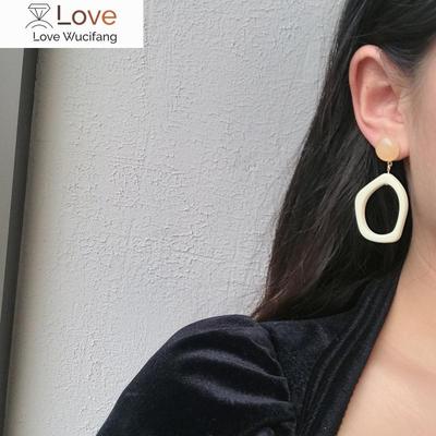 Minimalist Hollowed Out Round Disc Clip Earrings For Women Statement Geometric Irregular Shape Clip On Earring No Pierced Hole