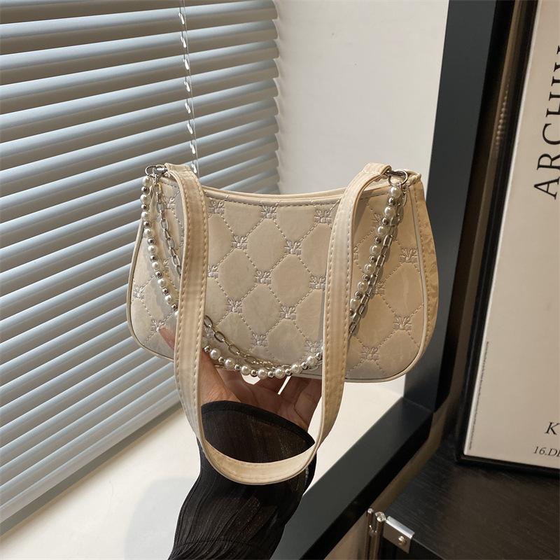 Pearl Chain Bag Women's Trend Fashion Embroidery Dumpling Bag 2025 Summer Summer High Sense Versatile Shoulder Bag